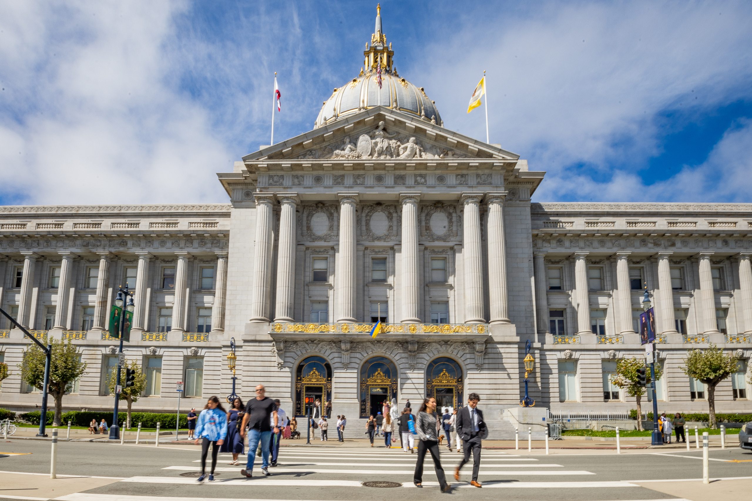 City cuts deal with largest labor unions